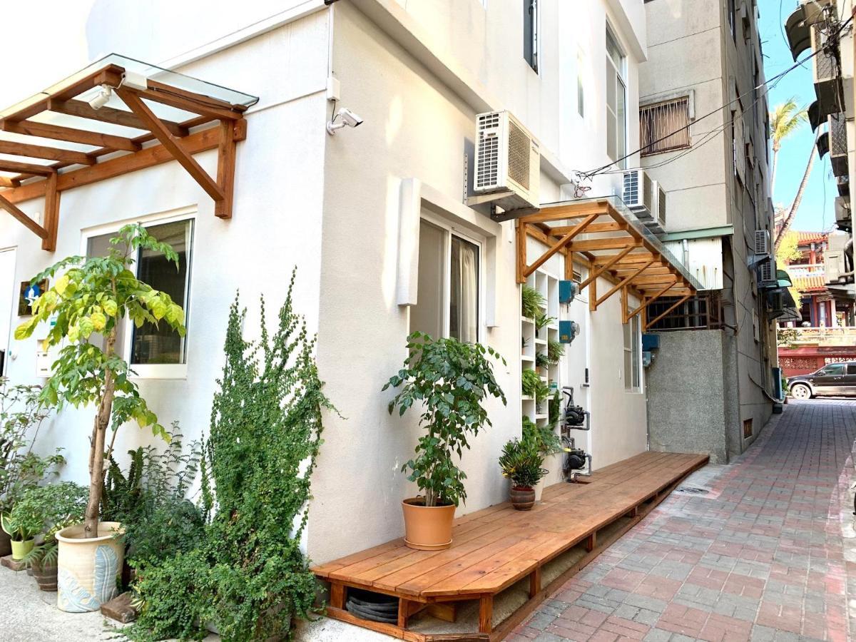 Ferienwohnung 小巷旺宅 X 旺福 Tainan Exterior foto