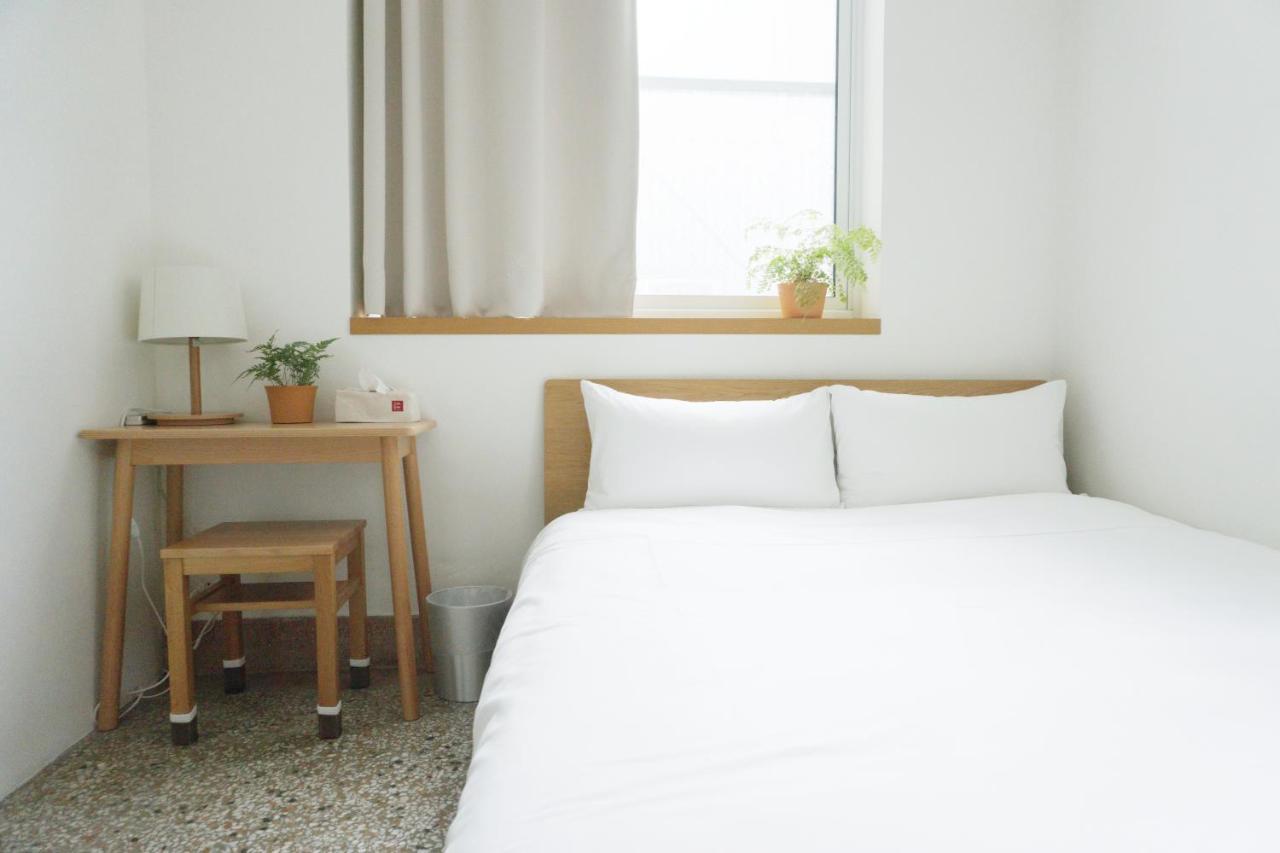 Ferienwohnung 小巷旺宅 X 旺福 Tainan Exterior foto